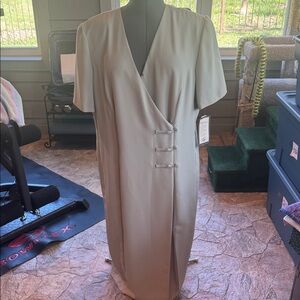 Maggy London Elegant Pale Green Wrap Dress Size 20
